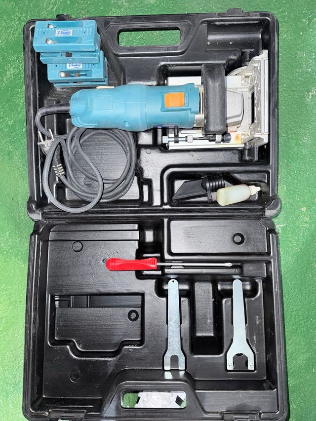 Fresadora Virutex AB11N con maletín