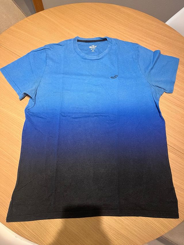 Camiseta Hollister Ombré Azul y Negro Talla M