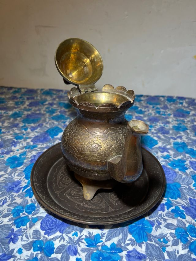 Tetera árabe marroquí de latón