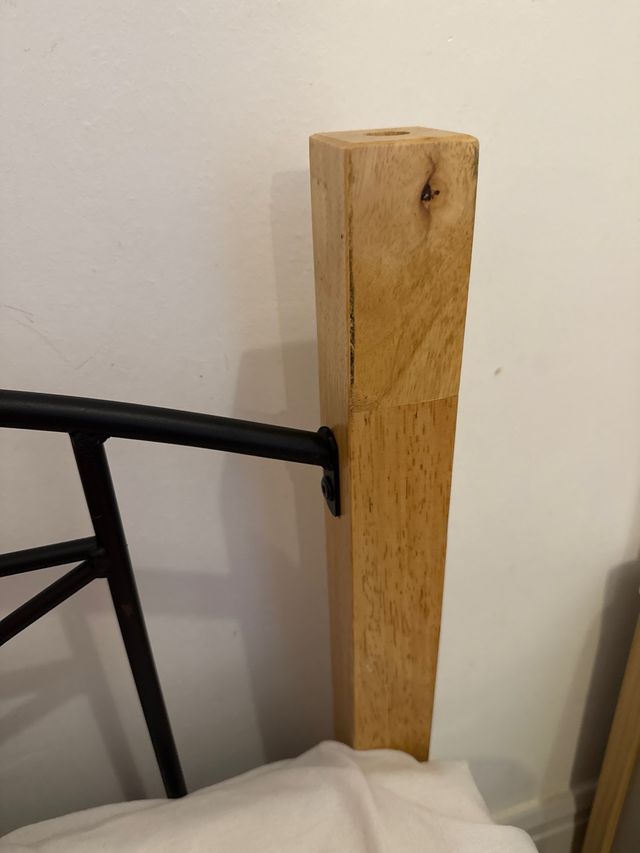 Cama individual metal y madera