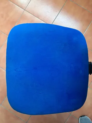 Silla de oficina azul