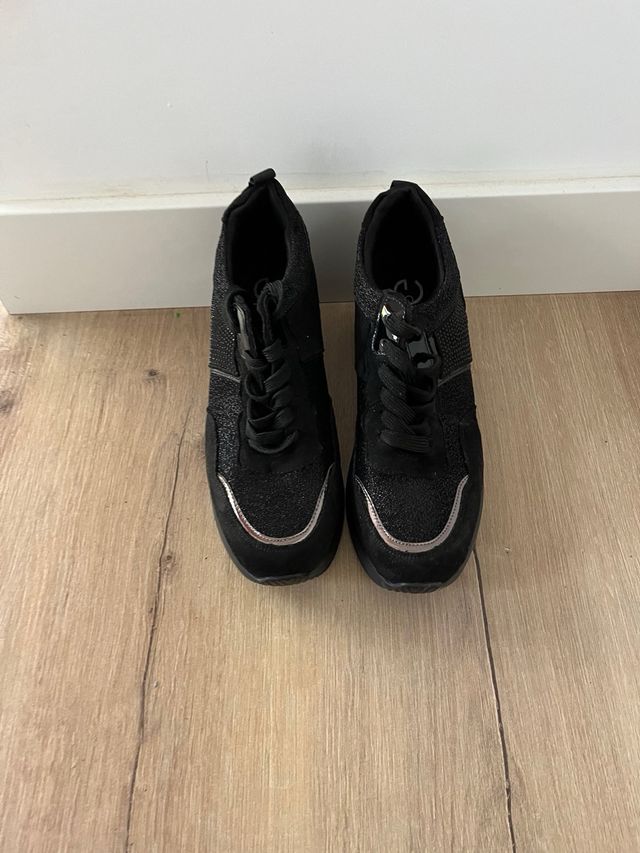 Zapatillas negras mujer talla 39