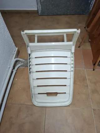Silla baja piscina plegable blanca
