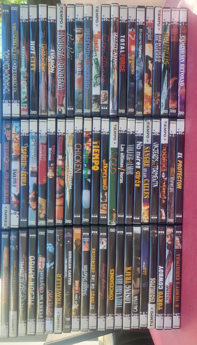 Lote de 65 DVDs Varios Títulos Acción y Suspense