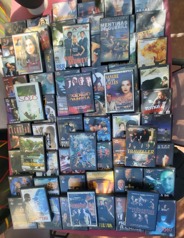 Lote de 65 DVDs Varios Títulos Acción y Suspense