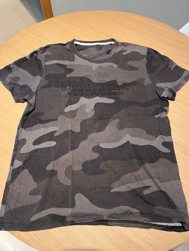 Camiseta Hollister Camuflaje Talla XL