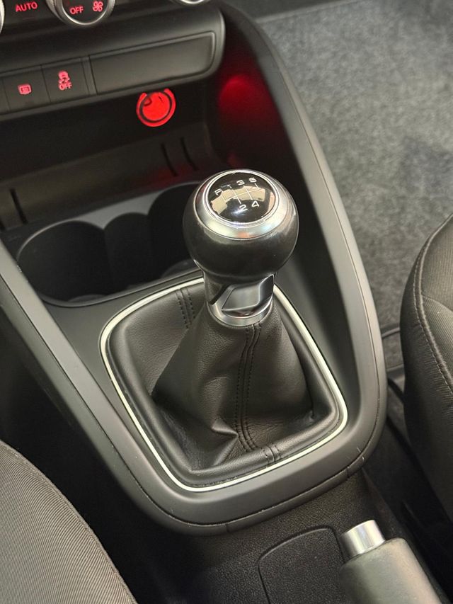 Audi A1 S-line 1.0TFSI 95cv Año 2018