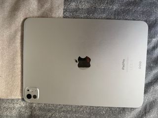 iPad Pro 11 M4 + Magic Keyboard + Smart Folio