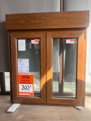 Ventana PVC Nogal con Persiana 100x118cm