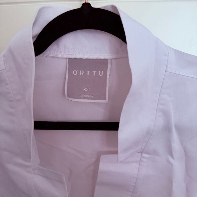 Camisa ORTTU Cuello Estrella Blanca Talla XXL