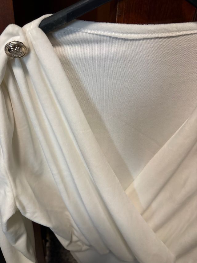 Body blanco manga larga con botones