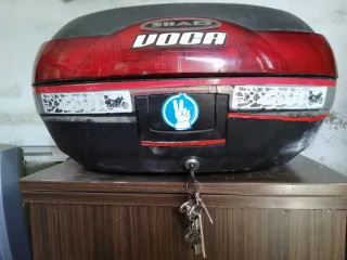 Maleta Baúl Moto SHAD VOGA tel 602173085