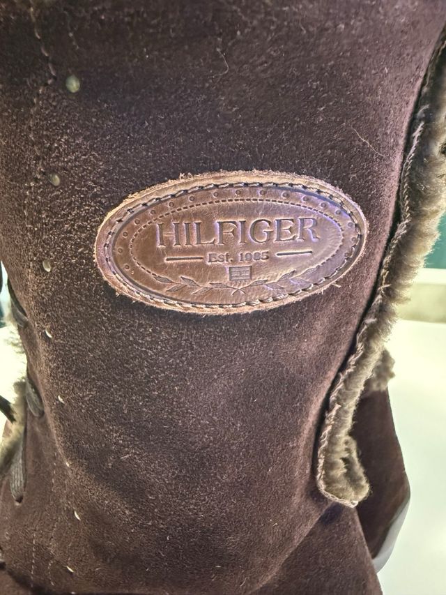 Botas Tommy Hilfiger ante marrones T39