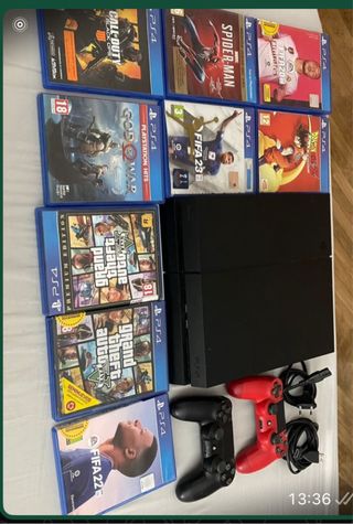 PS4 Slim Negra + 7 Juegos + Mandos