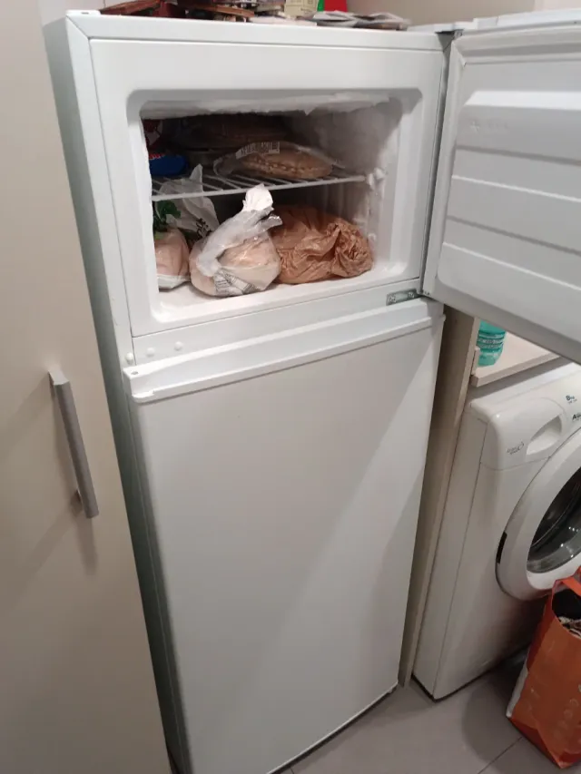 Frigorífico blanco ARTICA