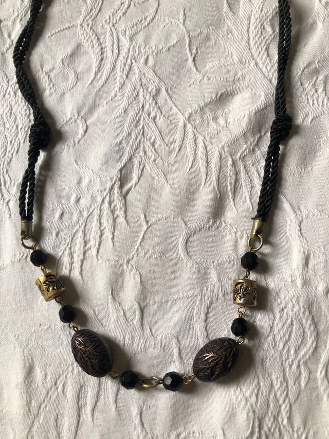 Gargantilla juvenil bronce y ónix.