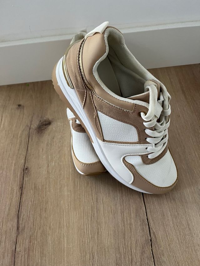 Deportivas mujer beige y blanco talla 39