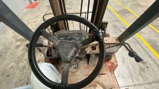 Carretilla Nissan FD25 Diesel