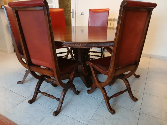 Juego de 6 sillas Valenti.