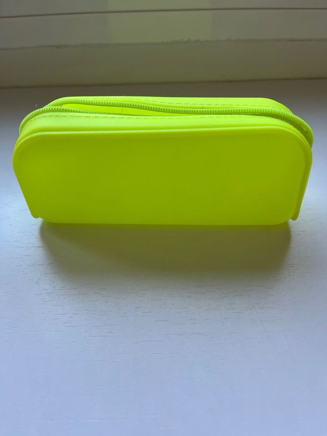 Estuche silicona ColorLine verde/amarillo