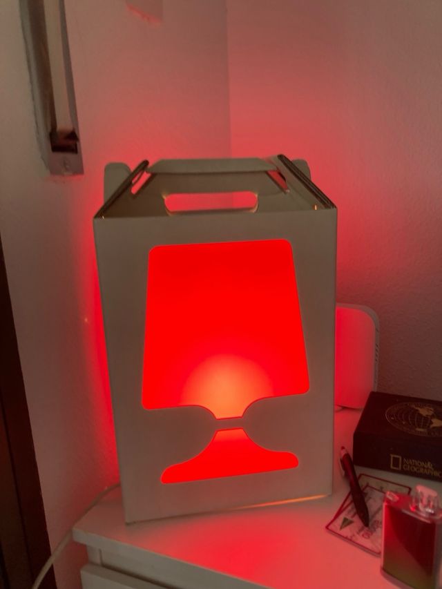 Lámpara Flamp Design Code Roja