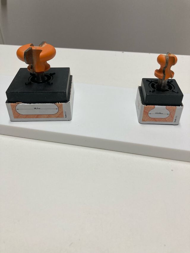 2 fresas para hacer uñeros