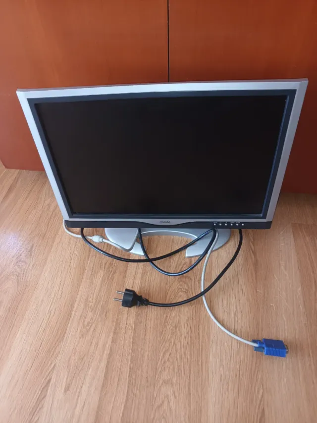 Monitor TUMAX Plata y Negro