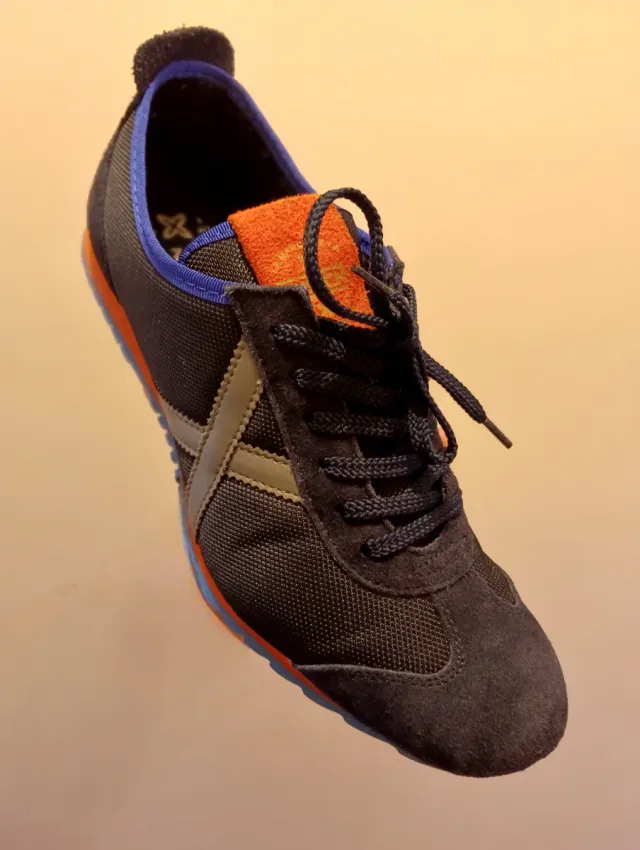Zapatillas Munich Azul Marino y Naranja