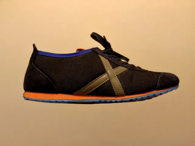 Zapatillas Munich Azul Marino y Naranja