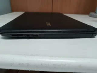 Portátil Acer ES1-572 Negro