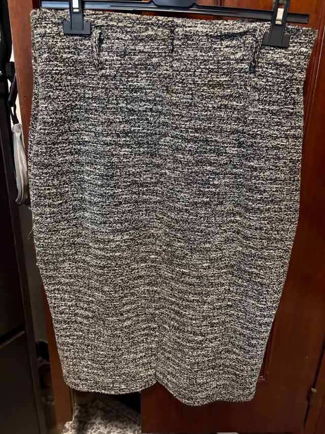 Falda tubo mezclilla gris y negro