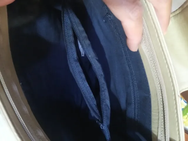 Borsa a spalla vintage Valentino beige