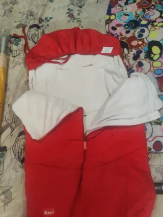 Saco para sillita de bebé rojo