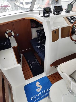 Beneteau Antares 710