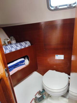 Beneteau Antares 710