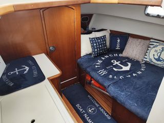 Beneteau Antares 710