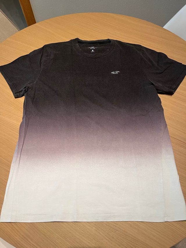 Camiseta Hollister Talla M Degradado Negro/Morado