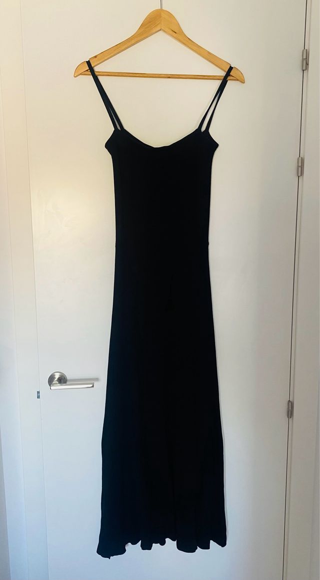 Vestido negro largo tirantes