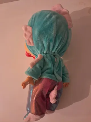 Bebé Llorón con chupete y pijama