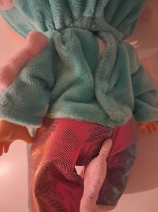 Bebé Llorón con chupete y pijama