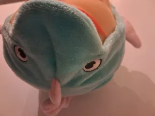 Bebé Llorón con chupete y pijama