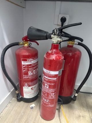 Extintores de incendios varios