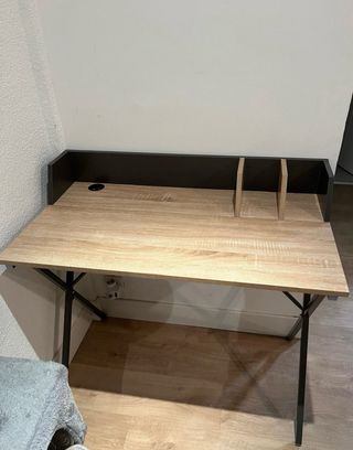 Escritorio madera y metal