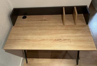 Escritorio madera y metal