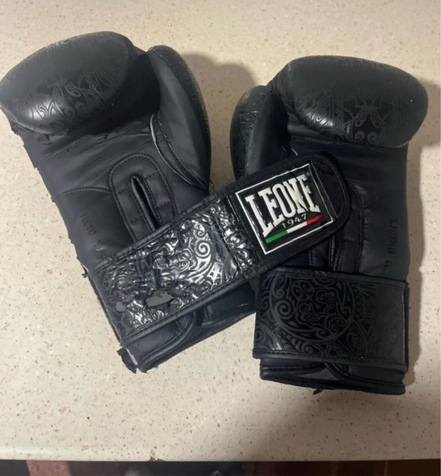 Guantes Boxeo Leone 16 OZ Negros (Reb black friday