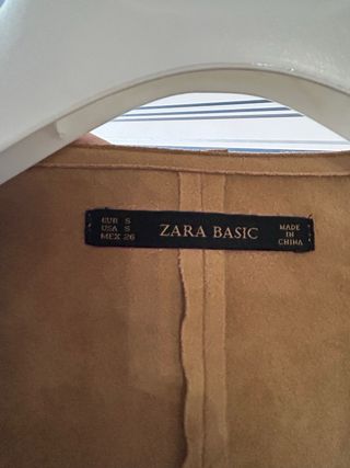 Chaqueta Zara flecos marrón