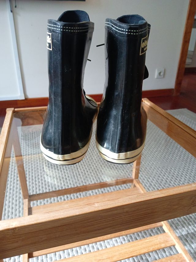 Botas de lluvia Elvetik negras y beige