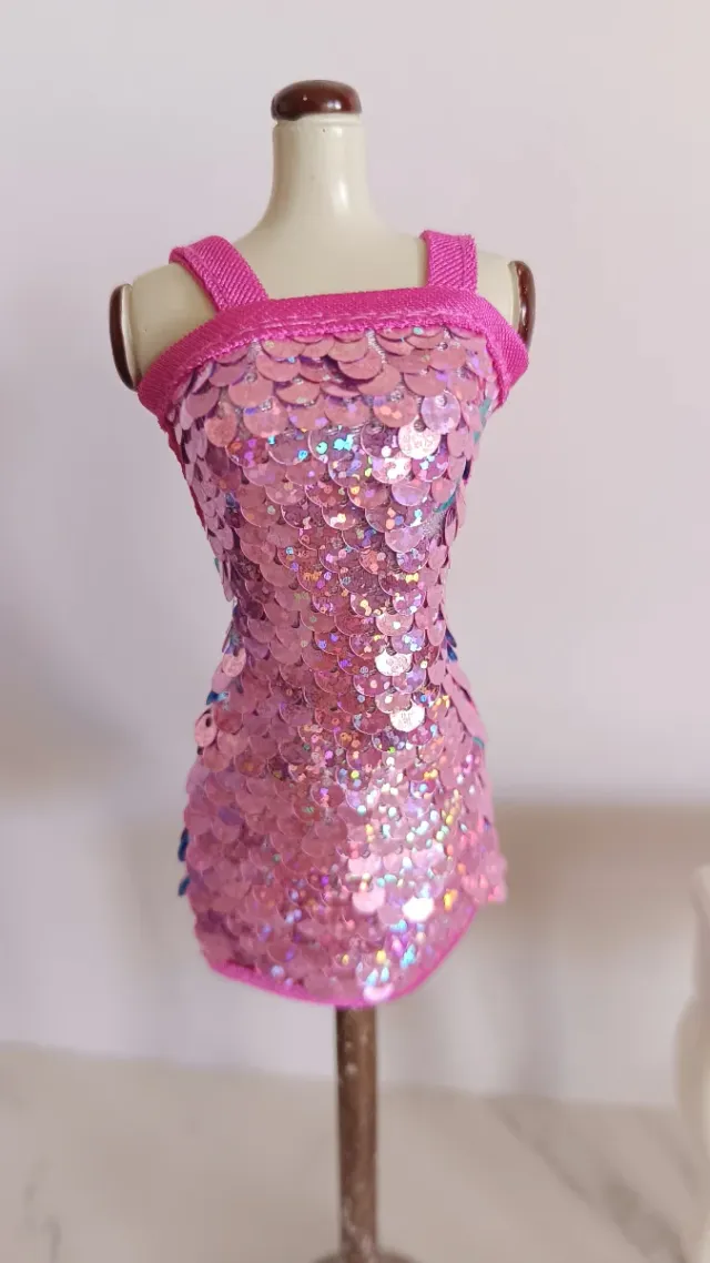 Conjunto Barbie: Chaquetón Rosa y Vestido