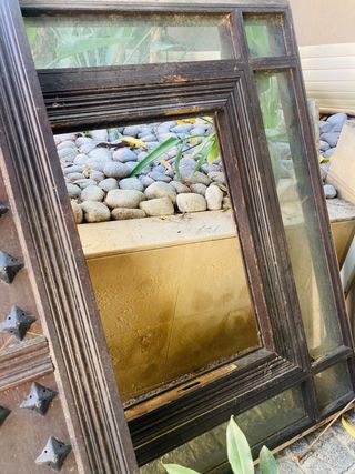 Puerta madera maciza con herrajes