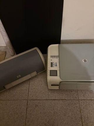 Impressora HP Cinza e Branca